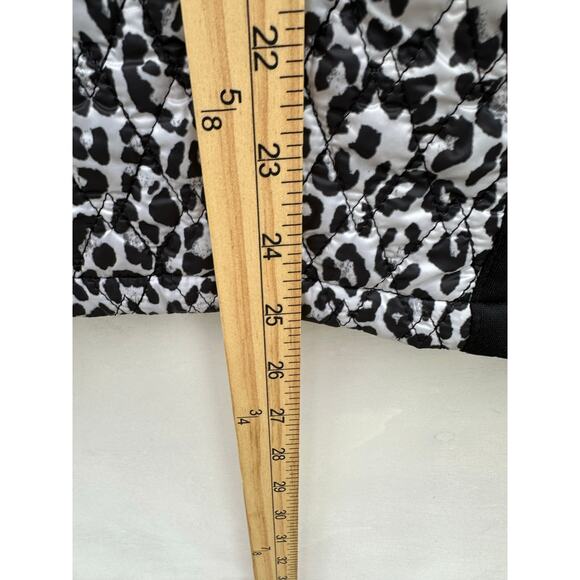 Weekends by Chico’s vest - Picture 7 of 8